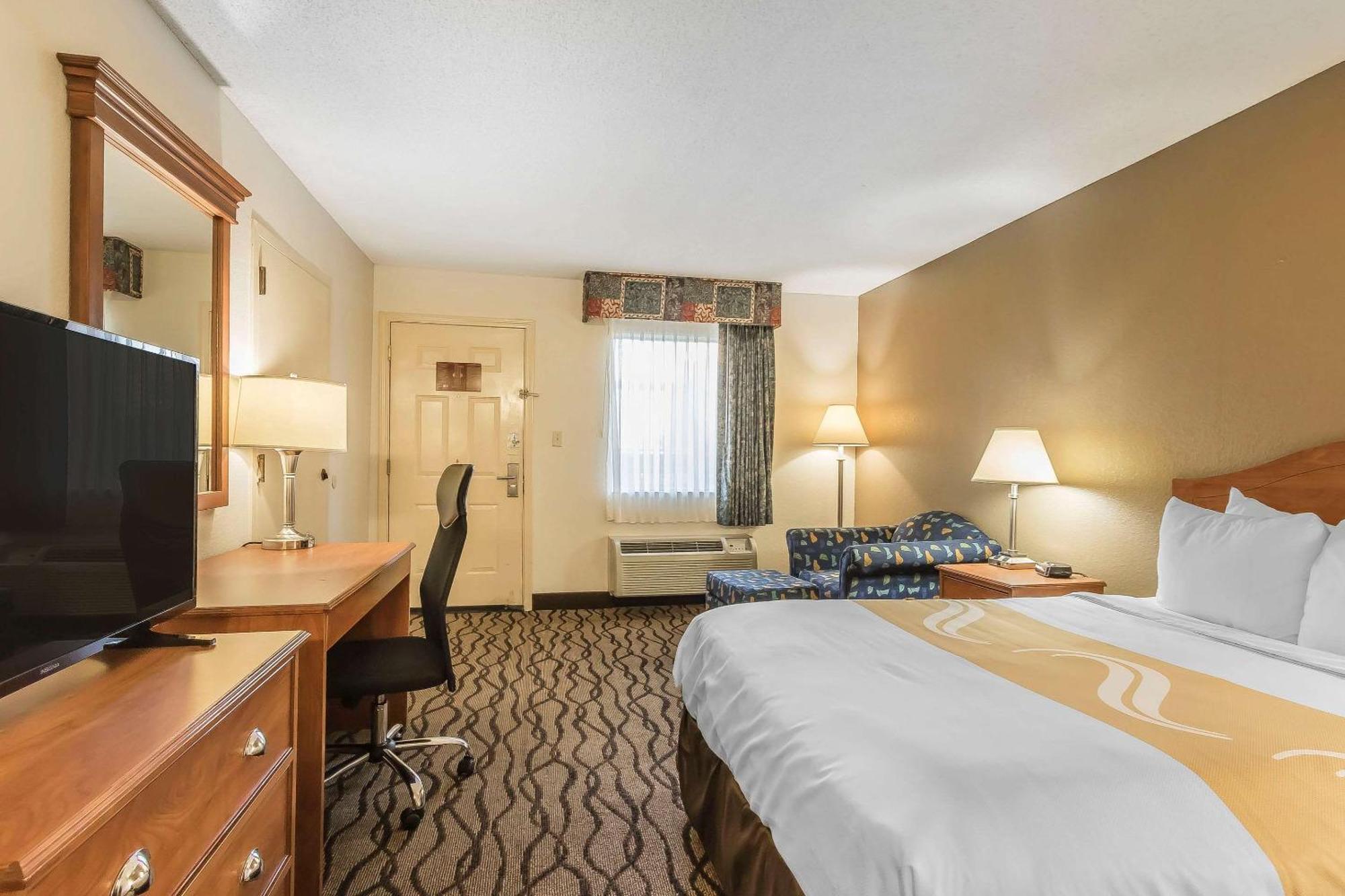 Quality Inn Charleston - Sikeston Eksteriør bilde