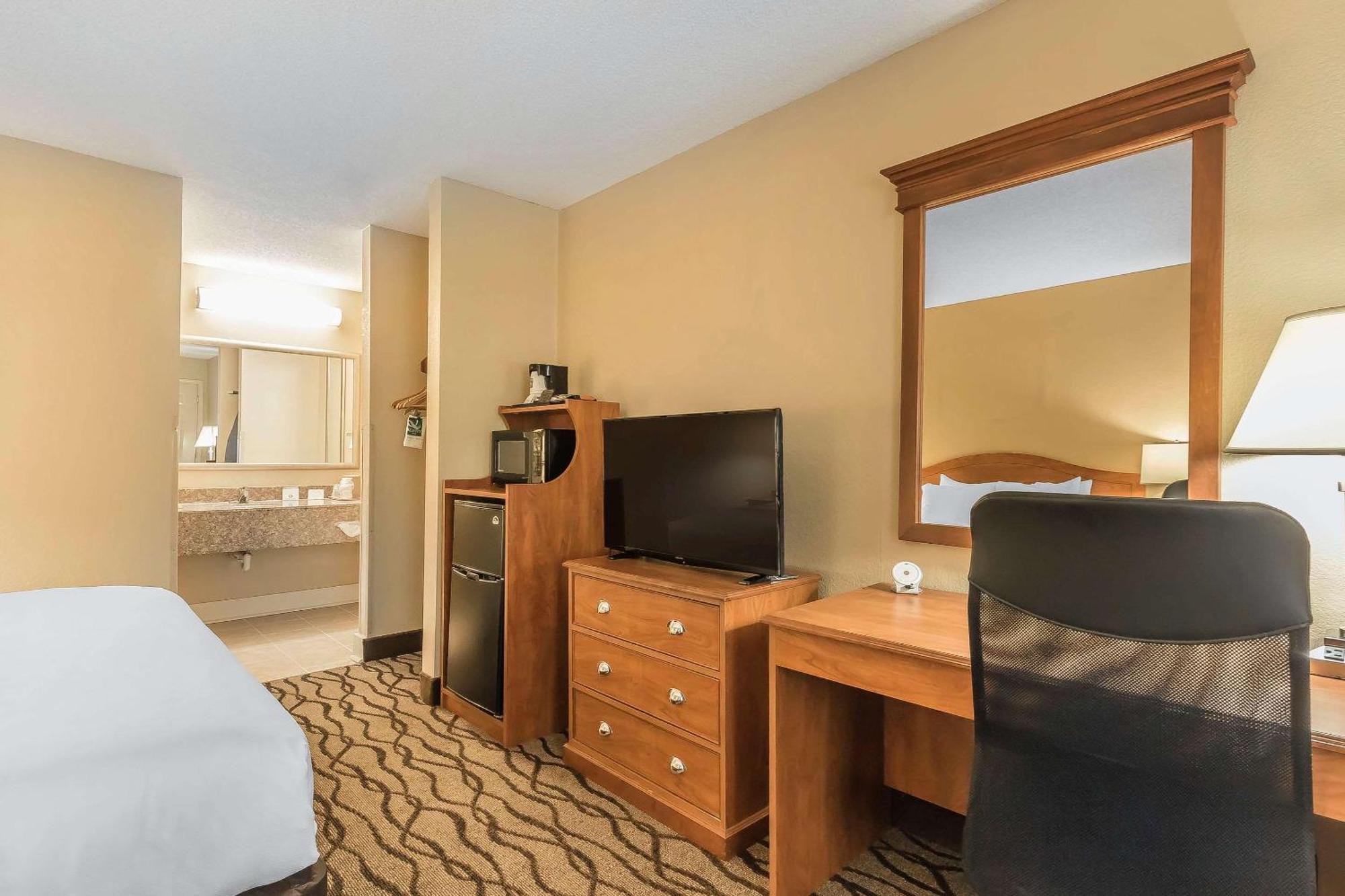 Quality Inn Charleston - Sikeston Eksteriør bilde